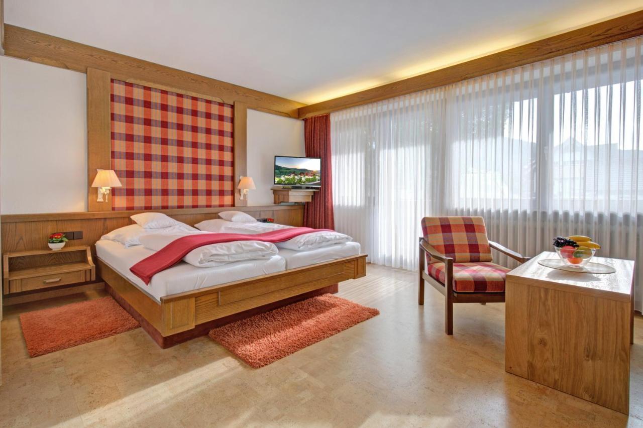 Hotel Restaurant Falken Baiersbronn Dış mekan fotoğraf