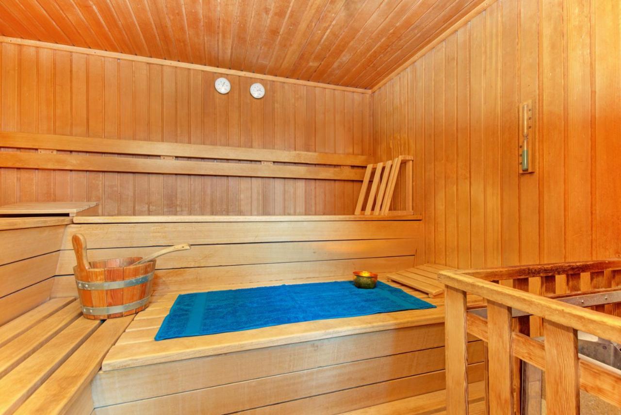Hotel Restaurant Falken Baiersbronn Dış mekan fotoğraf
